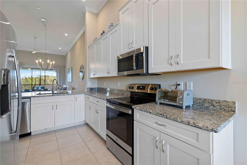 Image 7 of property listing at 13828 MESSINA LOOP 203, Bradenton, FL 34211