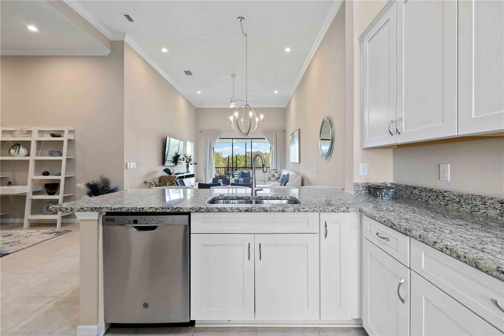 Image 8 of property listing at 13828 MESSINA LOOP 203, Bradenton, FL 34211