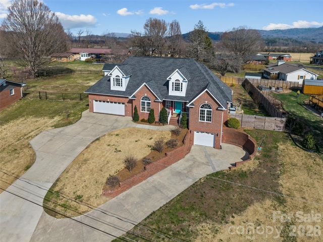 719 Neely Road, Brevard, NC 28712