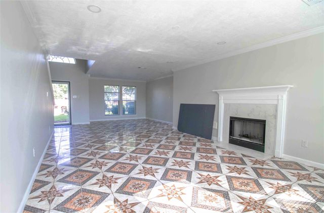 10819 Belle Haven Drive, Houston, TX 77065