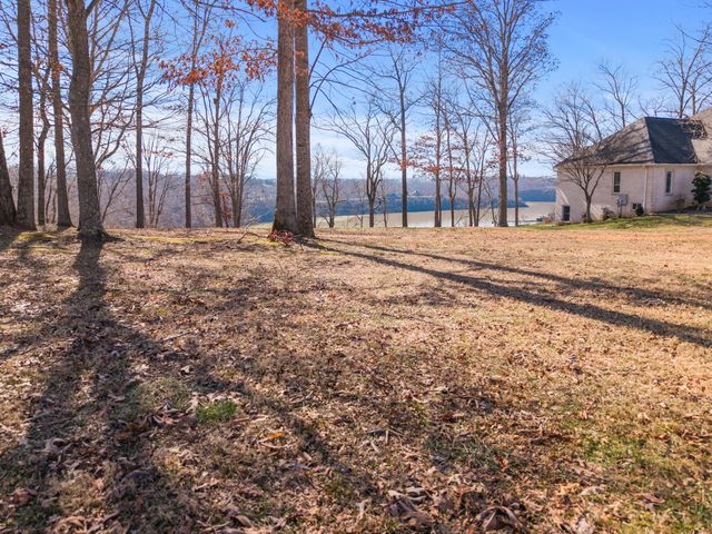 188 Lake Cliff Drive, Somerset, KY 42503