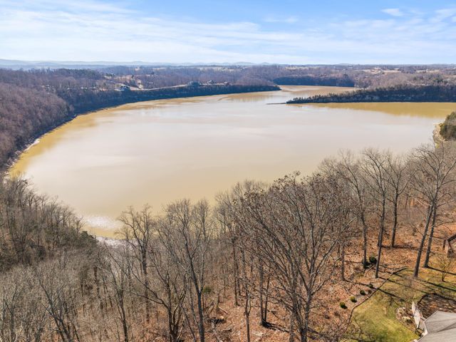 188 Lake Cliff Drive, Somerset, KY 42503