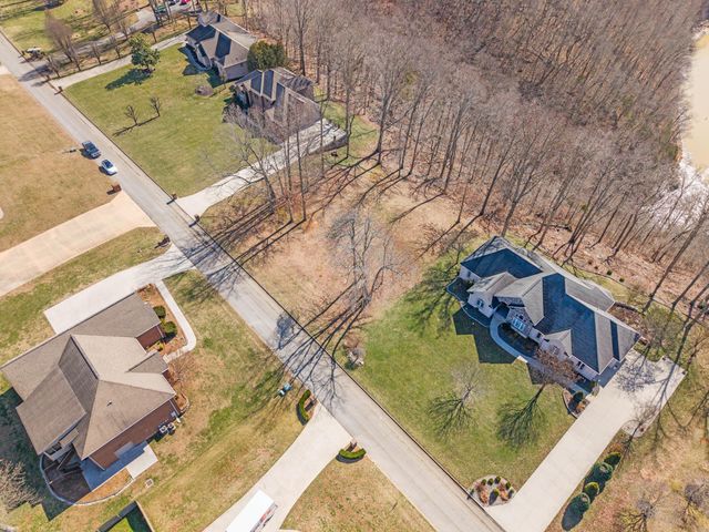 188 Lake Cliff Drive, Somerset, KY 42503