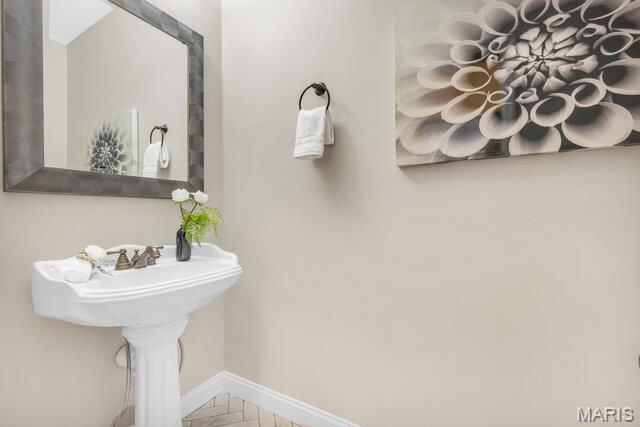 6026 Blake Thomas Drive, Wentzville, MO 63385