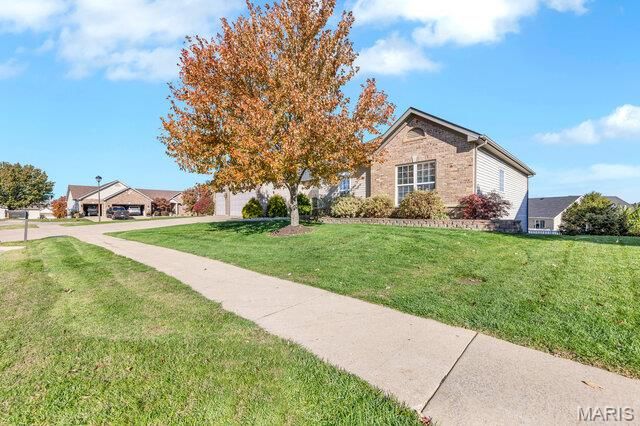 6026 Blake Thomas Drive, Wentzville, MO 63385