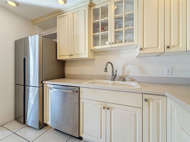 1020 85TH AVENUE N 119, St Petersburg, FL 33702