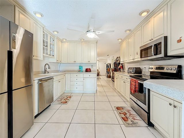 1020 85TH AVENUE N 119, St Petersburg, FL 33702
