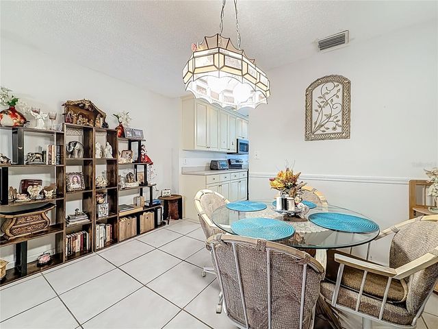 1020 85TH AVENUE N 119, St Petersburg, FL 33702