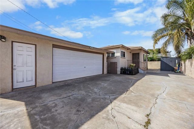 435 E Adams, Santa Ana, CA 92707