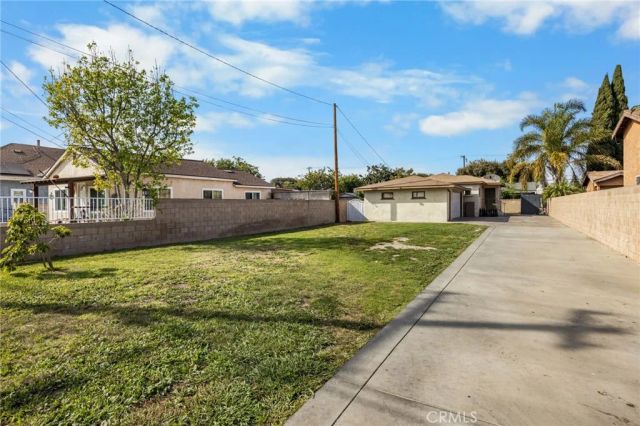 435 E Adams, Santa Ana, CA 92707