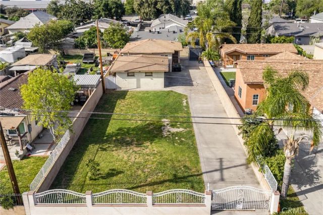 435 E Adams, Santa Ana, CA 92707