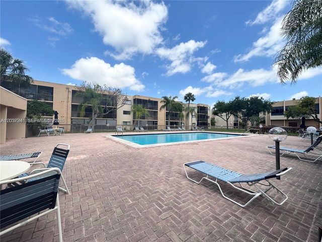 8401 SW 107th Avenue 176E, Miami, FL 33173