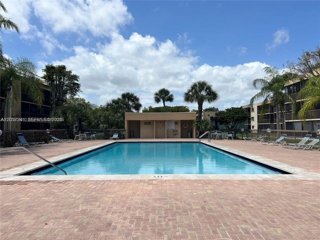 8401 SW 107th Avenue 176E, Miami, FL 33173