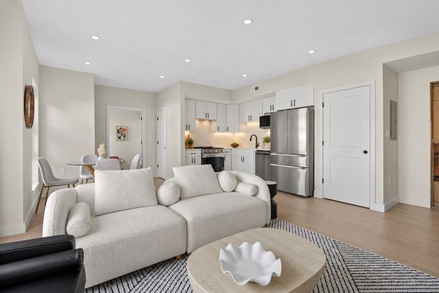 38 Old Colony Avenue 202, Quincy, MA 02170