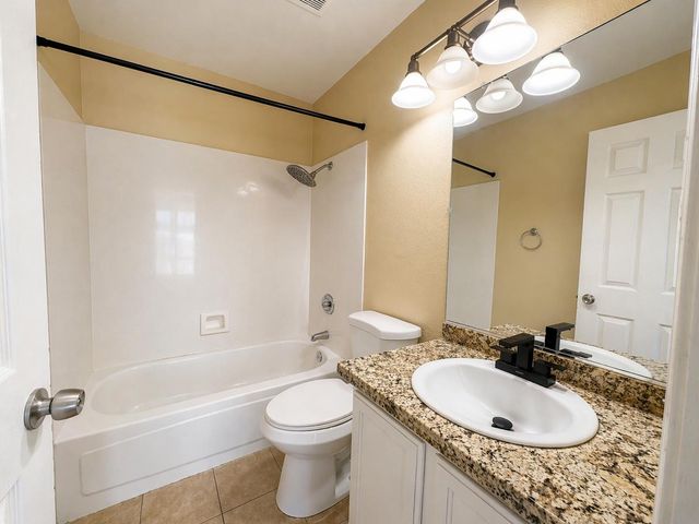 8455 Auberry Dr, Sacramento, CA 95828