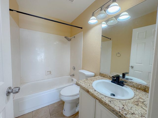 8455 Auberry Dr, Sacramento, CA 95828