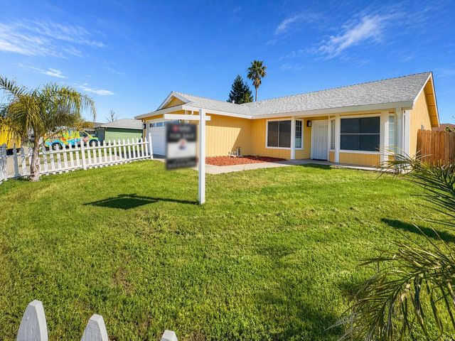 8455 Auberry Dr, Sacramento, CA 95828