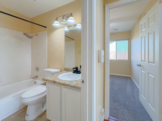 8455 Auberry Dr, Sacramento, CA 95828