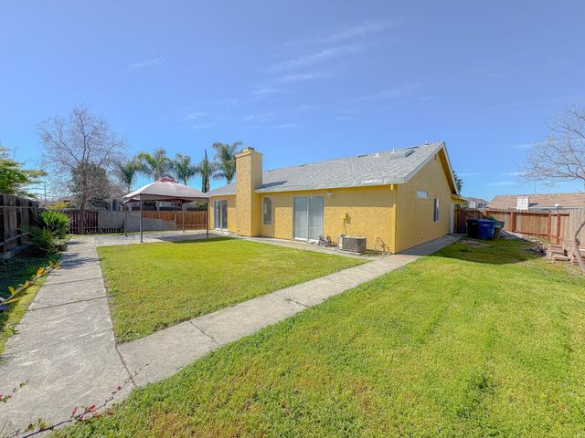 8455 Auberry Dr, Sacramento, CA 95828