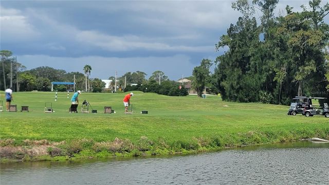 320 BARCELONA DRIVE 320, Bradenton, FL 34210