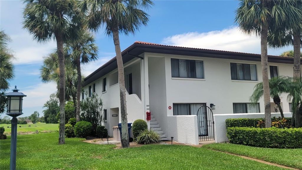 320 BARCELONA DRIVE 320, Bradenton, FL 34210