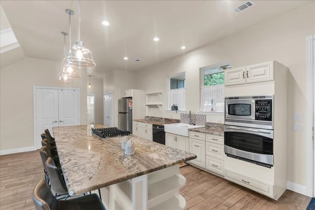 11024 County Road 528, Mansfield, TX 76063