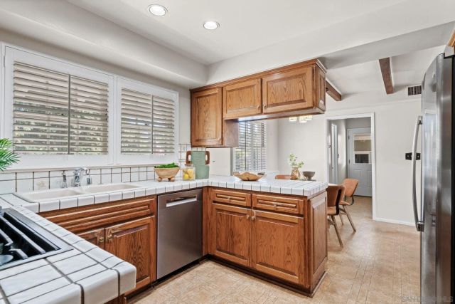 120 Landale Ln, El Cajon, CA 92019