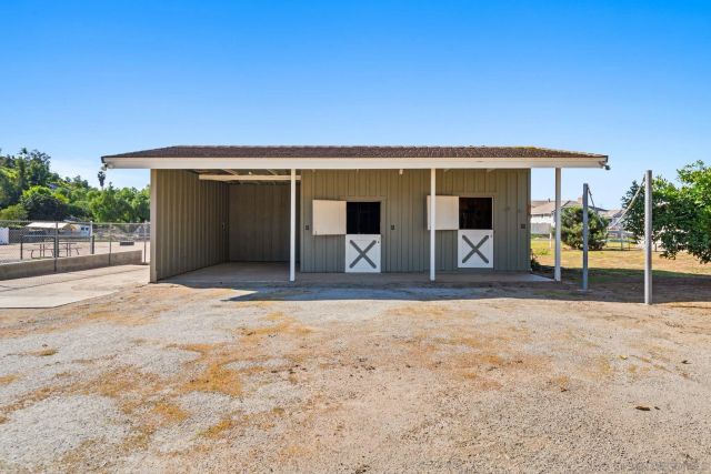 120 Landale Ln, El Cajon, CA 92019