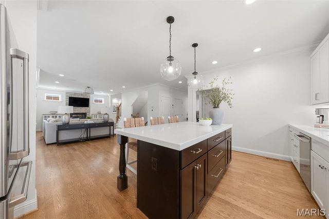 11908 Manhattan Avenue, St Louis, MO 63131