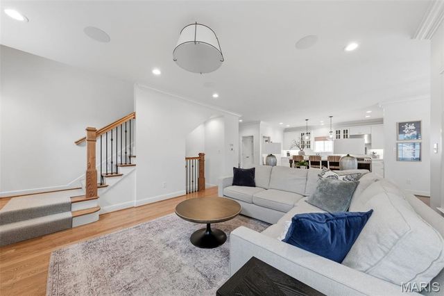 11908 Manhattan Avenue, St Louis, MO 63131