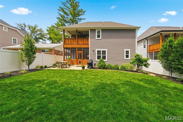 11908 Manhattan Avenue, St Louis, MO 63131