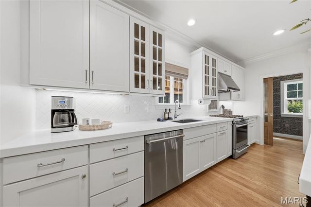 11908 Manhattan Avenue, St Louis, MO 63131
