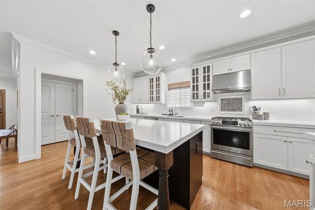 11908 Manhattan Avenue, St Louis, MO 63131