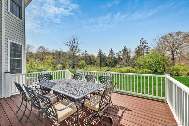 2 Heidi Lane, Chester, NY 10918