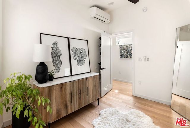 1125 N Beverly Glen Boulevard, Los Angeles, CA 90077