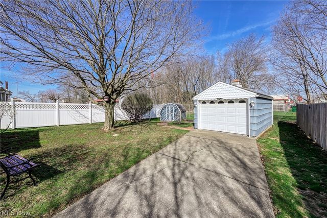 211 Millview Place SW, Canton, OH 44706