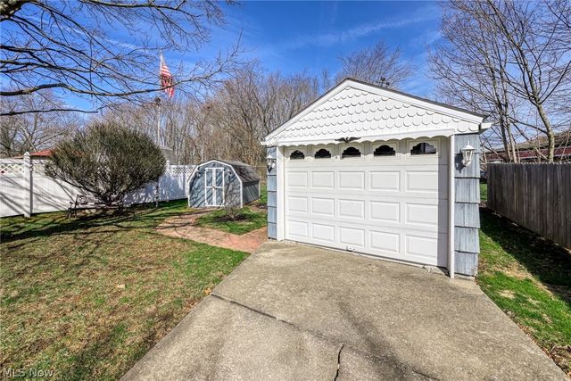 211 Millview Place SW, Canton, OH 44706