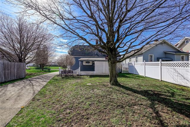 211 Millview Place SW, Canton, OH 44706