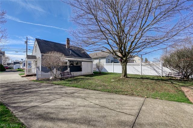 211 Millview Place SW, Canton, OH 44706