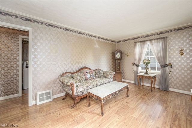 211 Millview Place SW, Canton, OH 44706