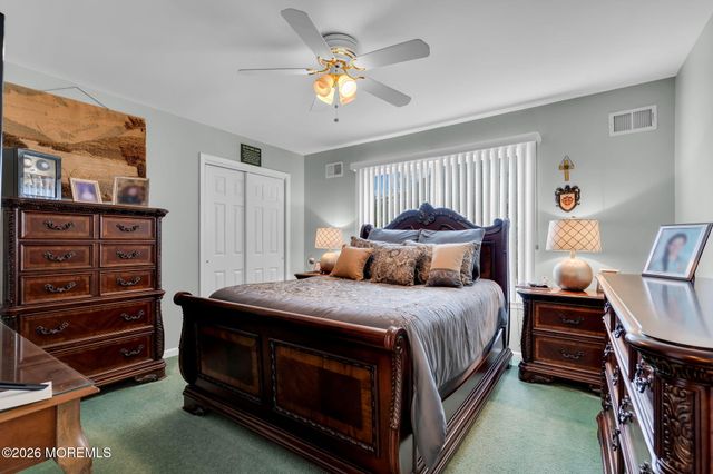 6 Pine Valley Road, Lakewood, NJ 08701