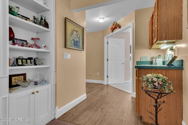 6 Pine Valley Road, Lakewood, NJ 08701