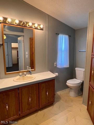 54 Flagler, Olmsted Twp, OH 44138