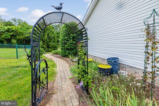 62 DORAL DR, Maurertown, VA 22644