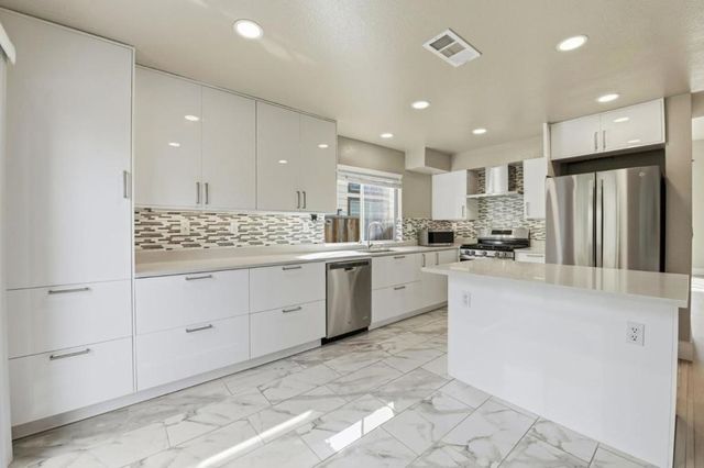 29026 Hillview Street, Hayward, CA 94544