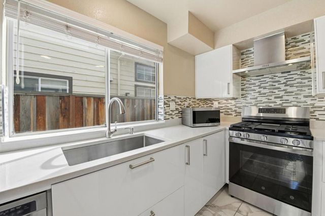 29026 Hillview Street, Hayward, CA 94544