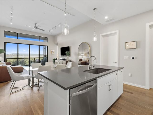 5921 Hi Line RD 1303, Austin, TX 78734