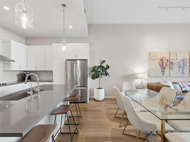 5921 Hi Line RD 1303, Austin, TX 78734
