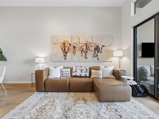 5921 Hi Line RD 1303, Austin, TX 78734