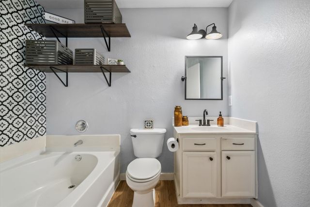 106 Rio Grande Drive, Crandall, TX 75114